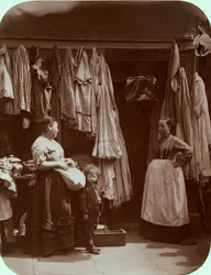 La tienda de ropa usada, Seven Dials, de 